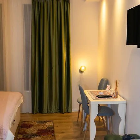 Merak & Caffe Bar 3* Σάμπατς